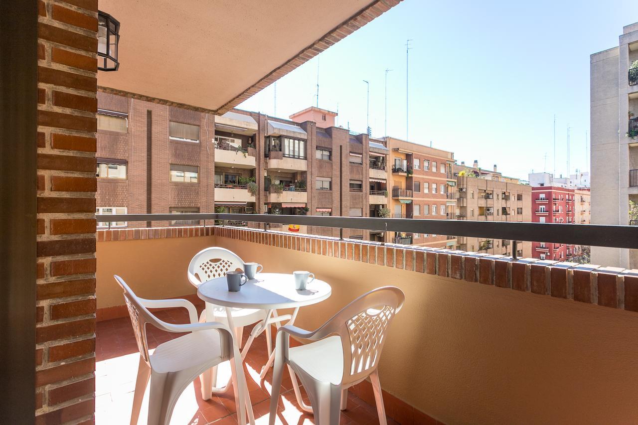 ApartUP Mestalla Home Valenza Esterno foto